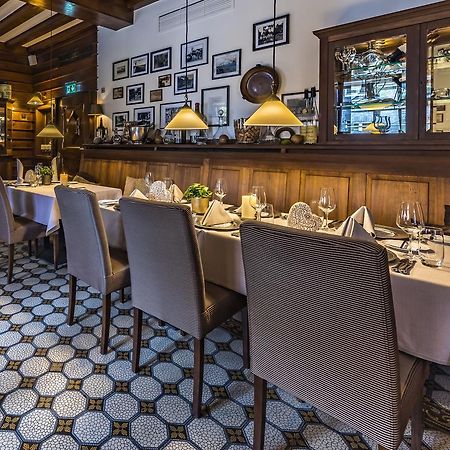 Wellings Romantik Hotel Zur Linde Moers Luaran gambar
