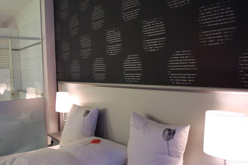 Wellings Romantik Hotel Zur Linde Moers Luaran gambar