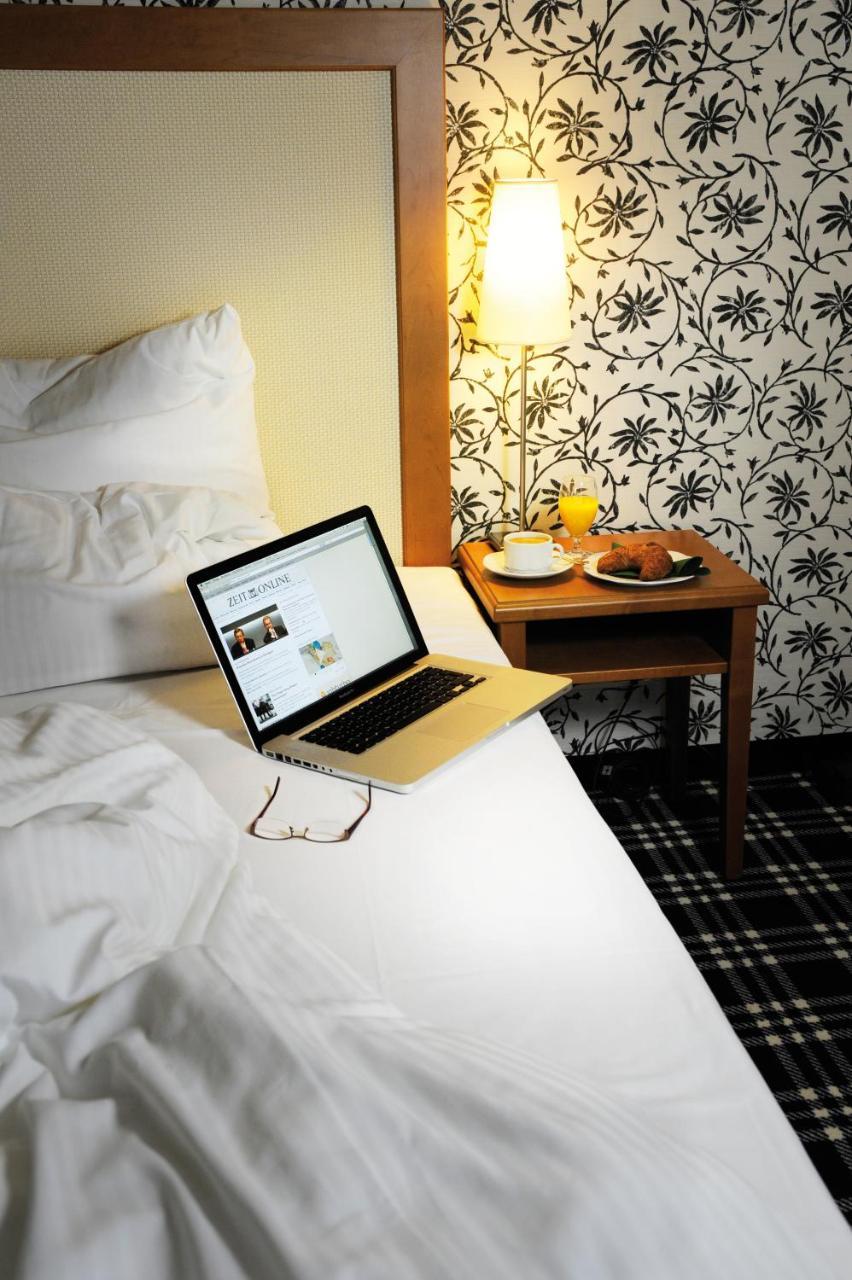 Wellings Romantik Hotel Zur Linde Moers Luaran gambar
