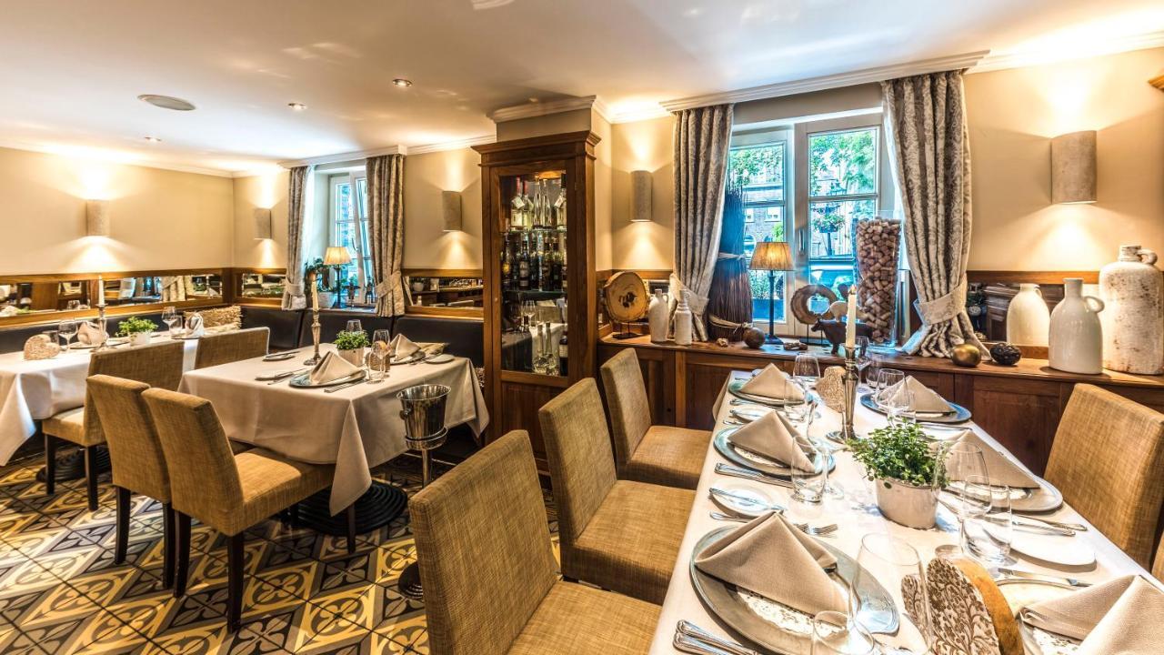 Wellings Romantik Hotel Zur Linde Moers Luaran gambar